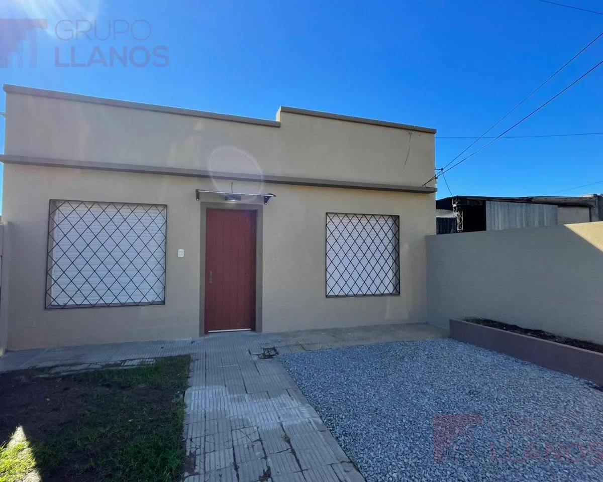 Casa en Alquiler en Lujan Barrio San Bernardo, con Patio
