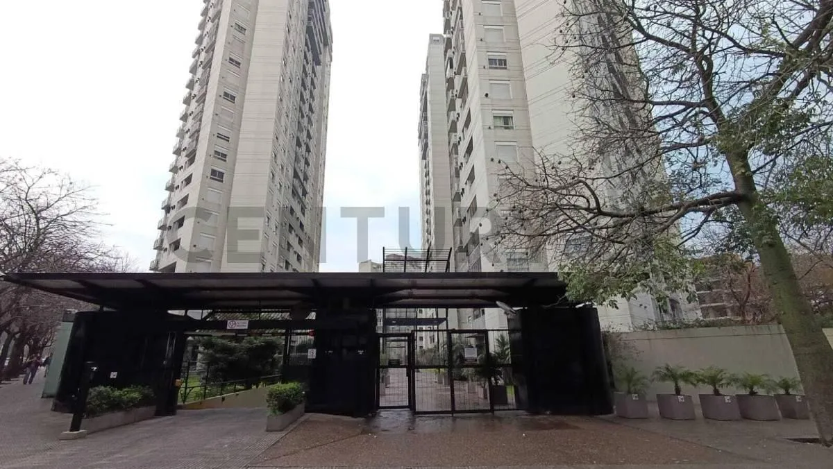 Departamento de 4 ambientes con cochera en Almagro