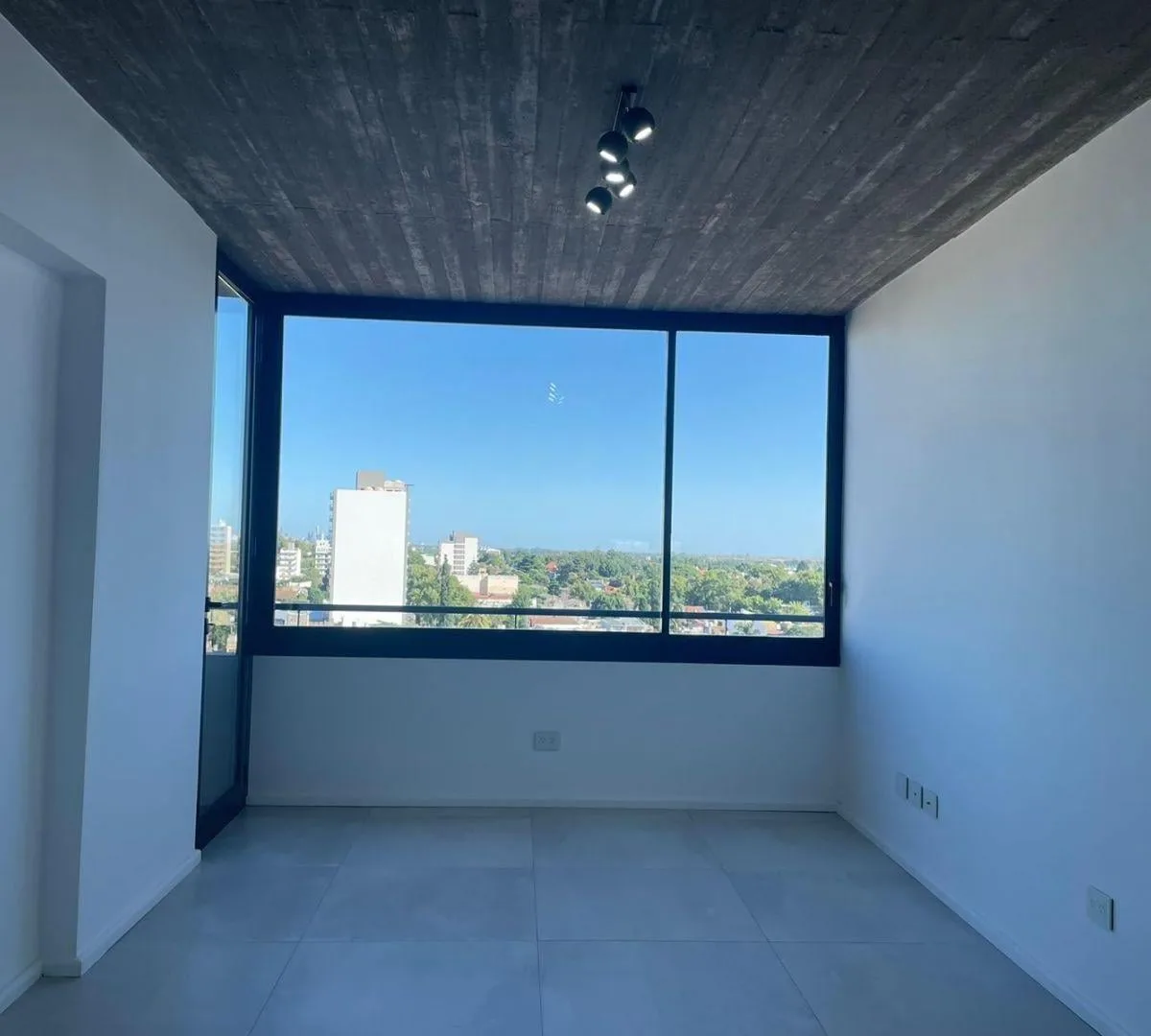 Квартира с двумя комнатами в Quilmes
