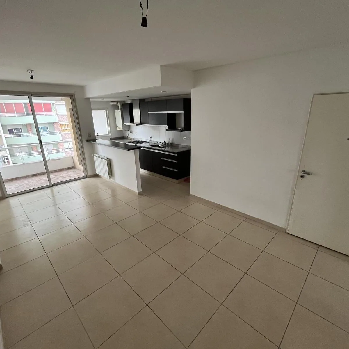 Apartamento de dois ambientes com vaga em Banfield