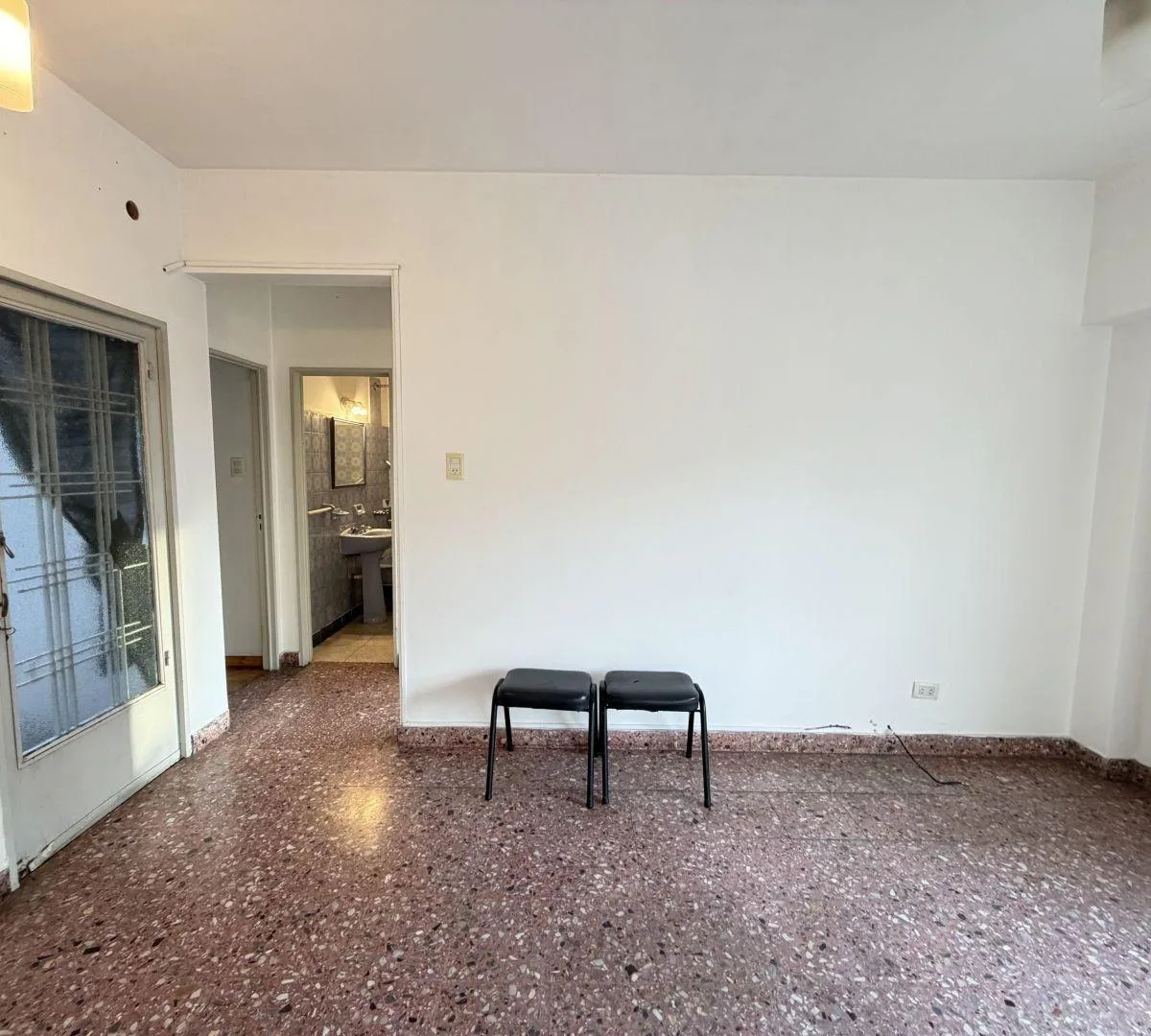 Departamento PH 3 Ambientes con Patio en Alquiler Lugano