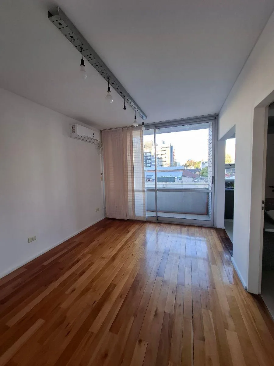 Studio apartment with balcony in Almagro