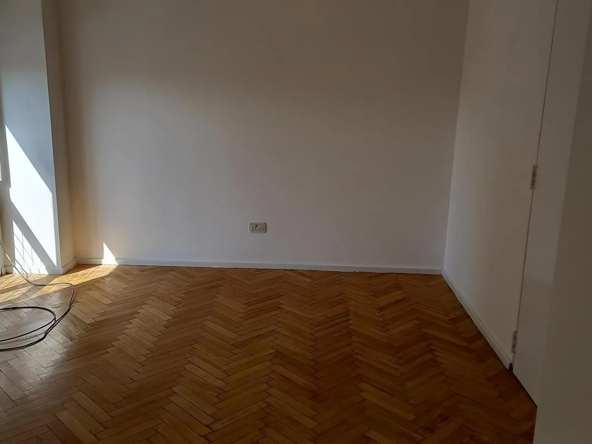 Departamento de 2 ambientes al frente con baulera en Villa Urquiza