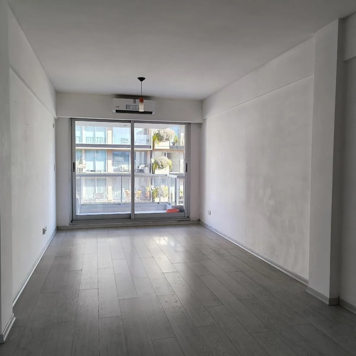 Two-room apartment with balcony in Caballito