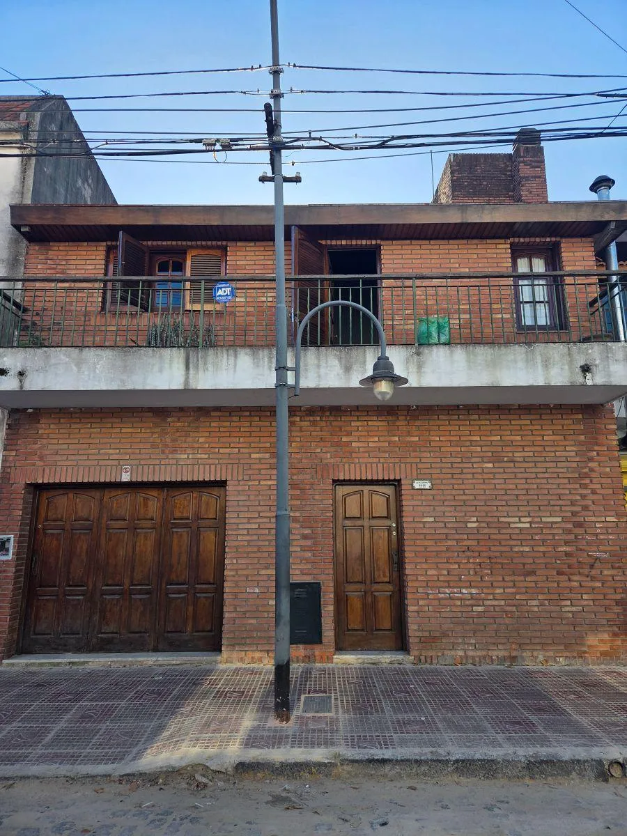 Casa com 3 dormitórios em San Fernando