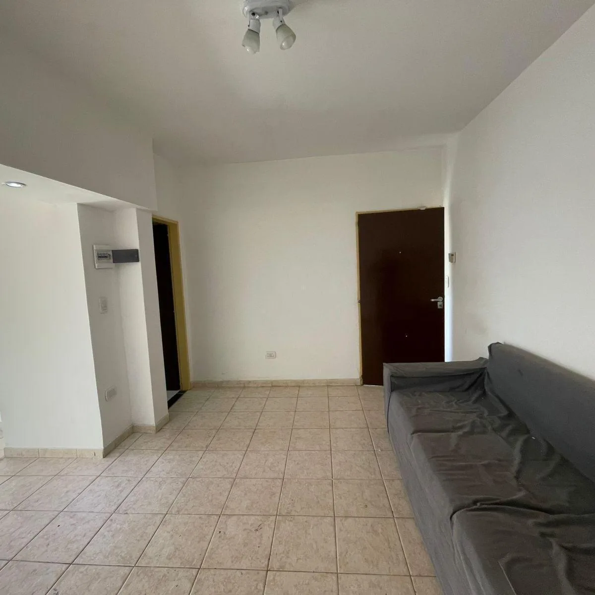 Alquiler de Departamento 1 Ambiente en Ramos Mejia Céntrico Ideal Vivienda o Uso Profesional