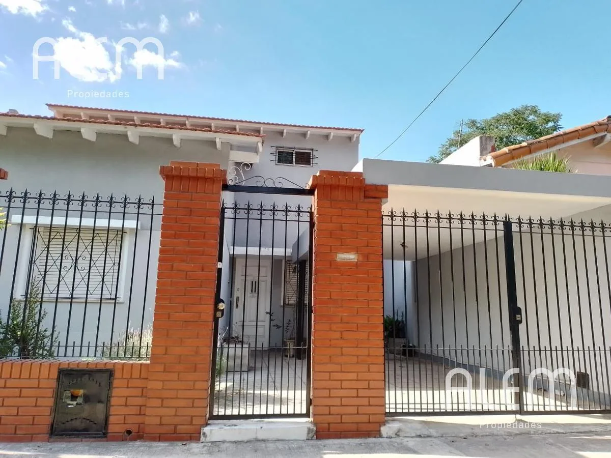 Casa - Almirante Brown