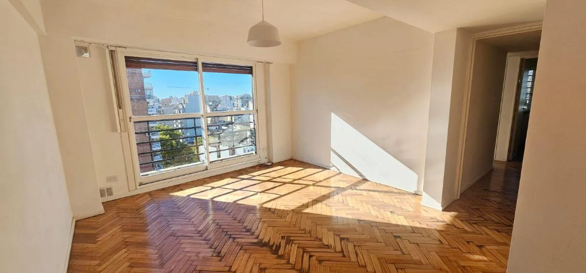 Alquiler | Dpto 3 Ambientes Contrafrente | 52 m&sup2; | Balcón | Almagro Norte