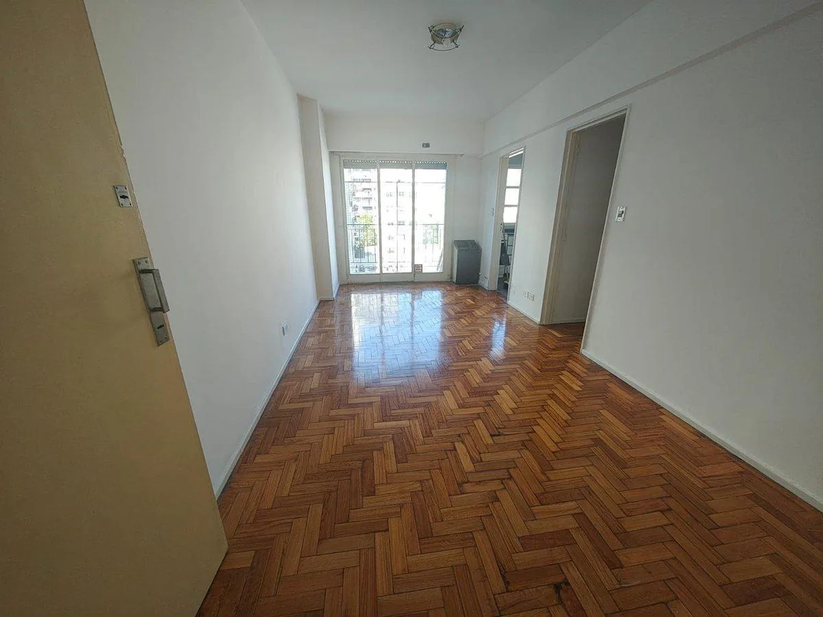 Apartamento de três ambientes em Colegiales