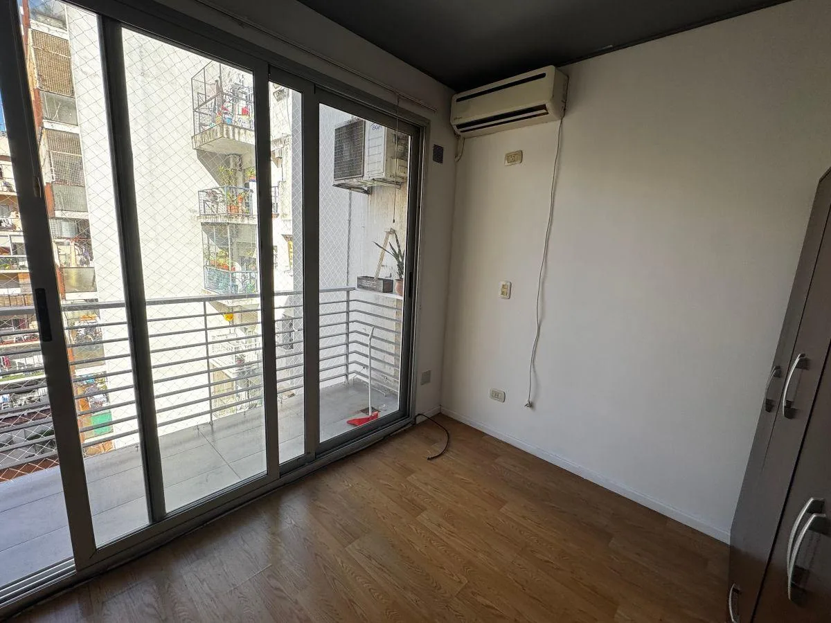 Cómodo Mono Ambiente con Balcón en Corazón de Belgrano!