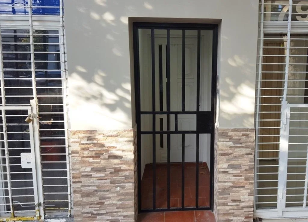 Alquiler: 100 m&sup2; Profesionales | 4 Amb. | y Sin Expensas