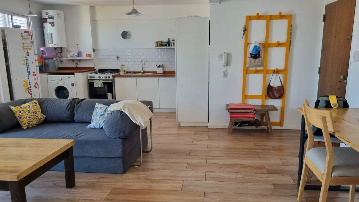 Apartamento de quatro ambientes com vaga em Quilmes Centro