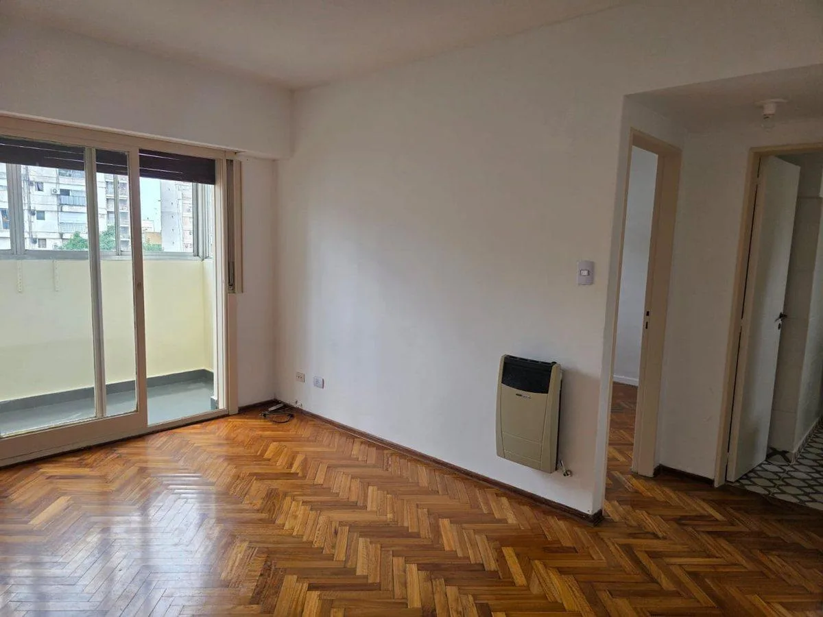 Apartamento de dois ambientes com 1 quarto em Flores