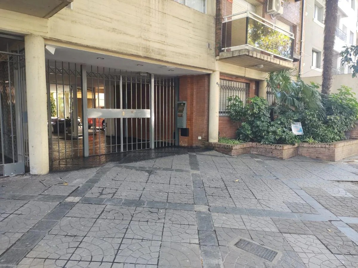 Excelente Monoambiente con Cochera