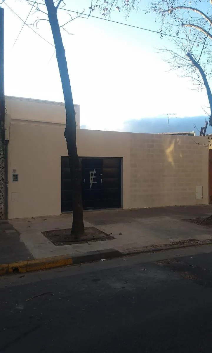Casa/deposito/oficina/taller /vivienda