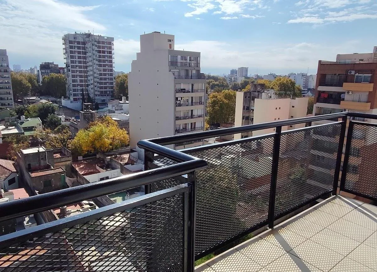 Dos Ambientes Amplio con Balcon Vista Abierta y Luminoso Complejo Los Naranjos