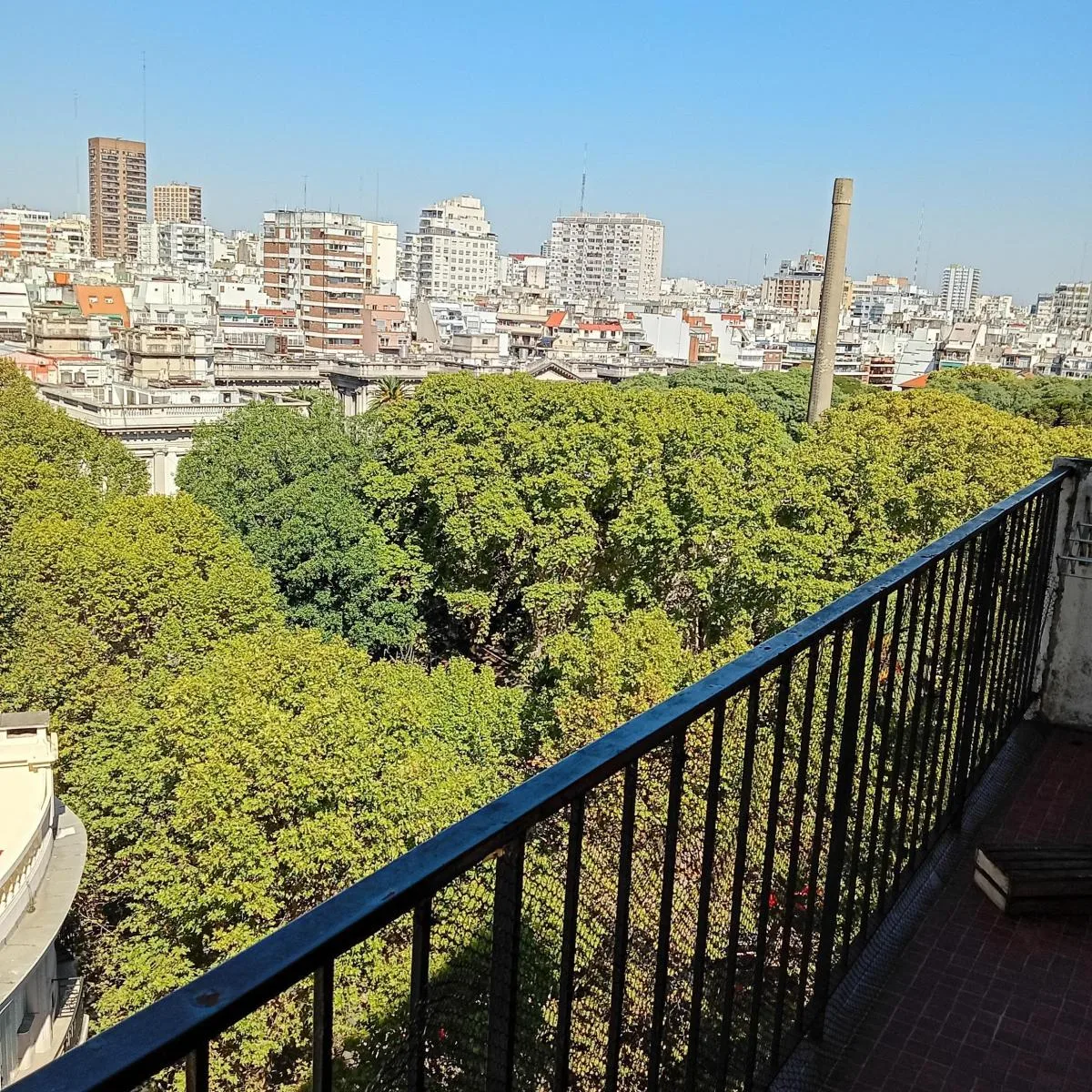 Двухкомнатная квартира на верхнем этаже в Recoleta