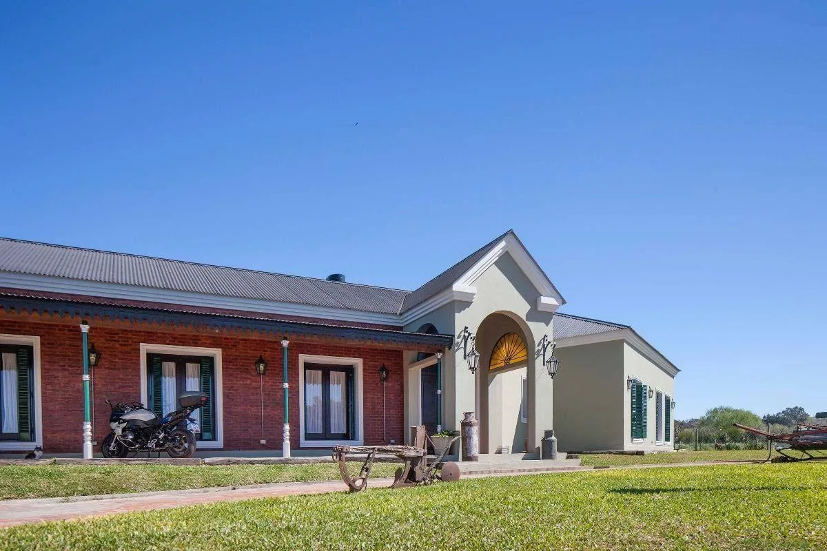 Casa estilo campo com 3 dormitórios em El Cantón
