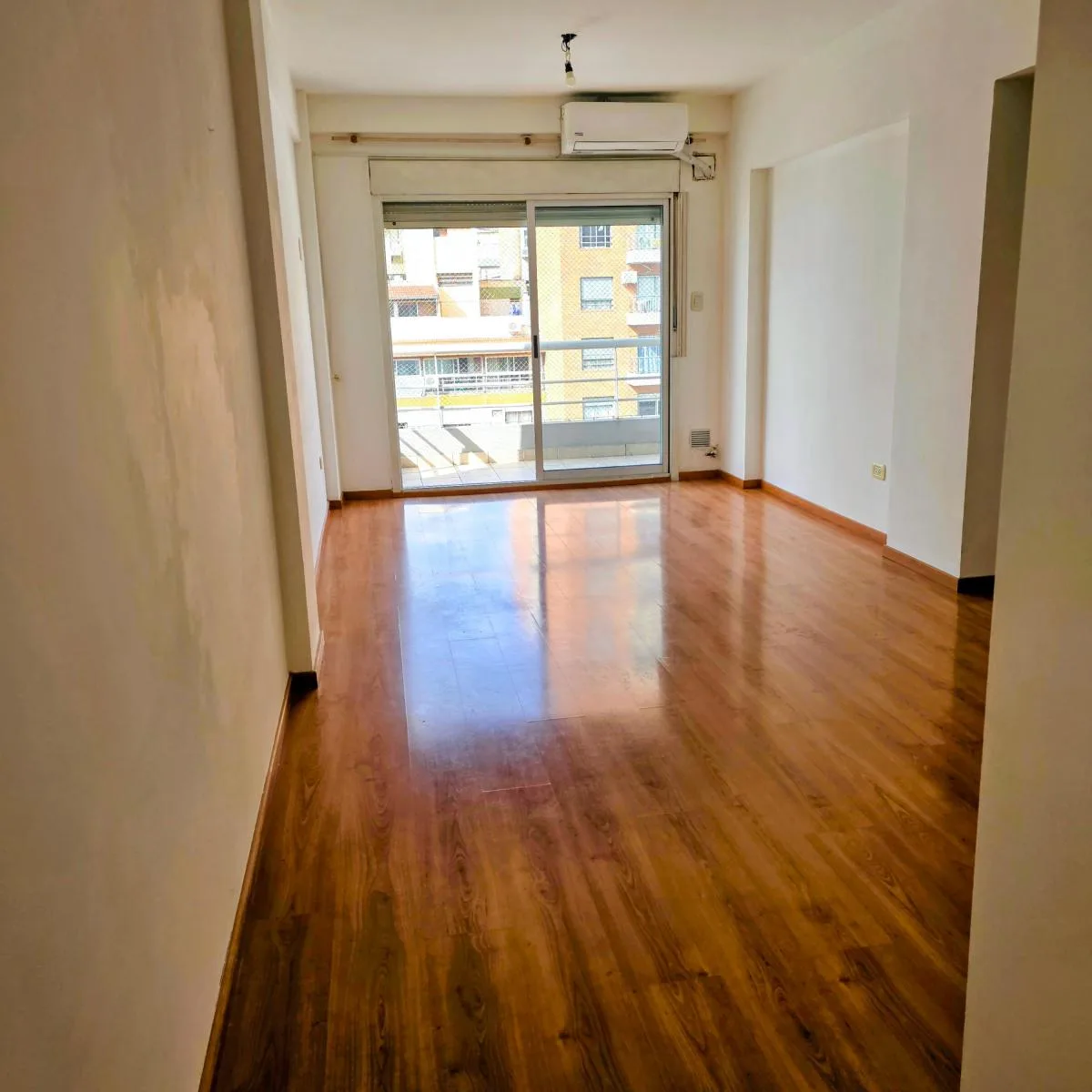 Departamento semipiso 3 ambientes con balcón en Buenos Aires