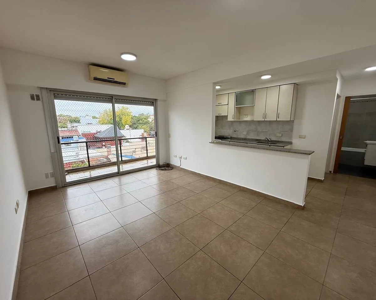 Departamento de 2 Ambientes con Balcon en Alquiler en Agronomia