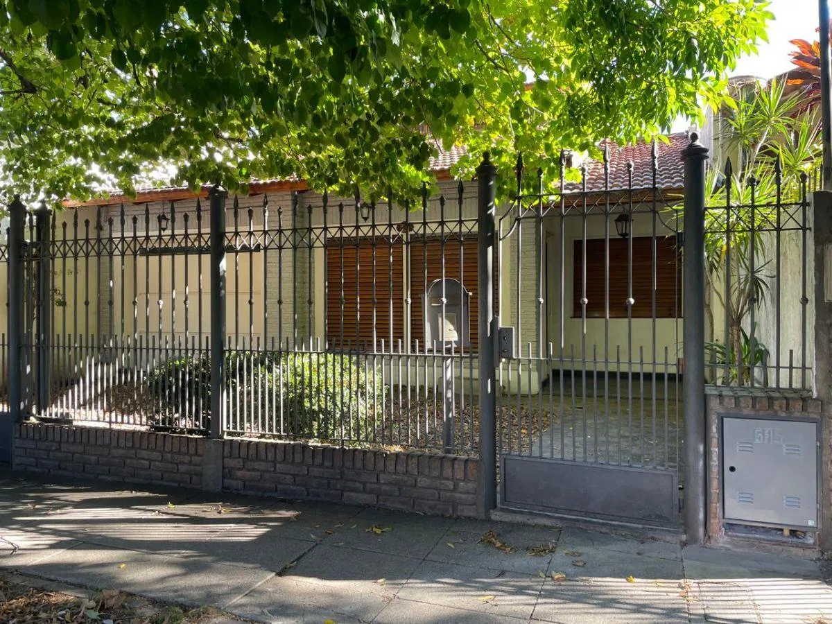 Alquiler Amplia y Excelente Casa en José Mármol