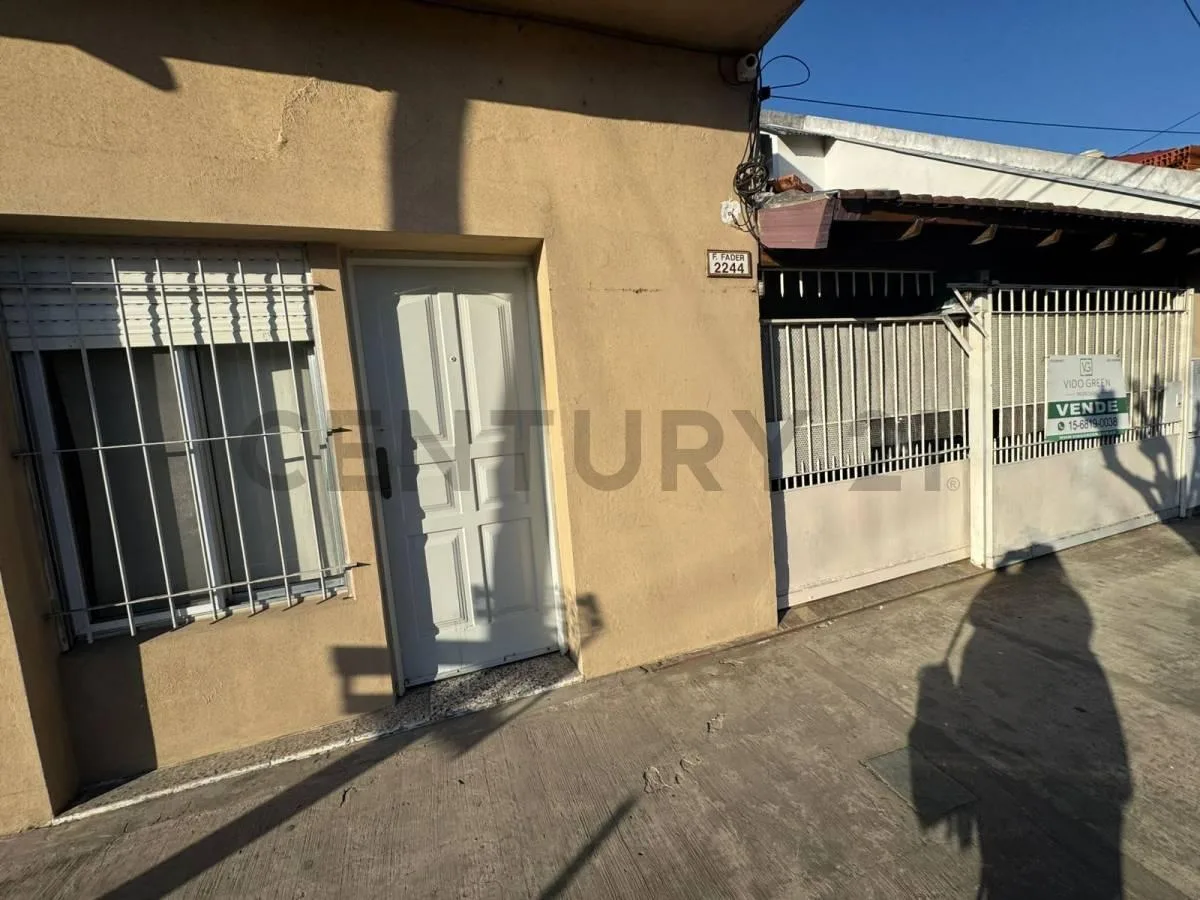 Departamento de 2 Ambientes Amplio con Patio y Parrilla