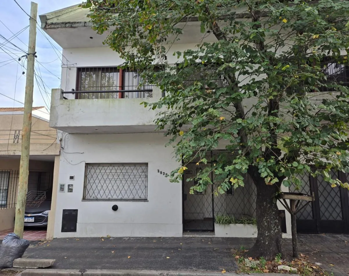Alquiler PH 3 Ambientes con Patio en Olivos