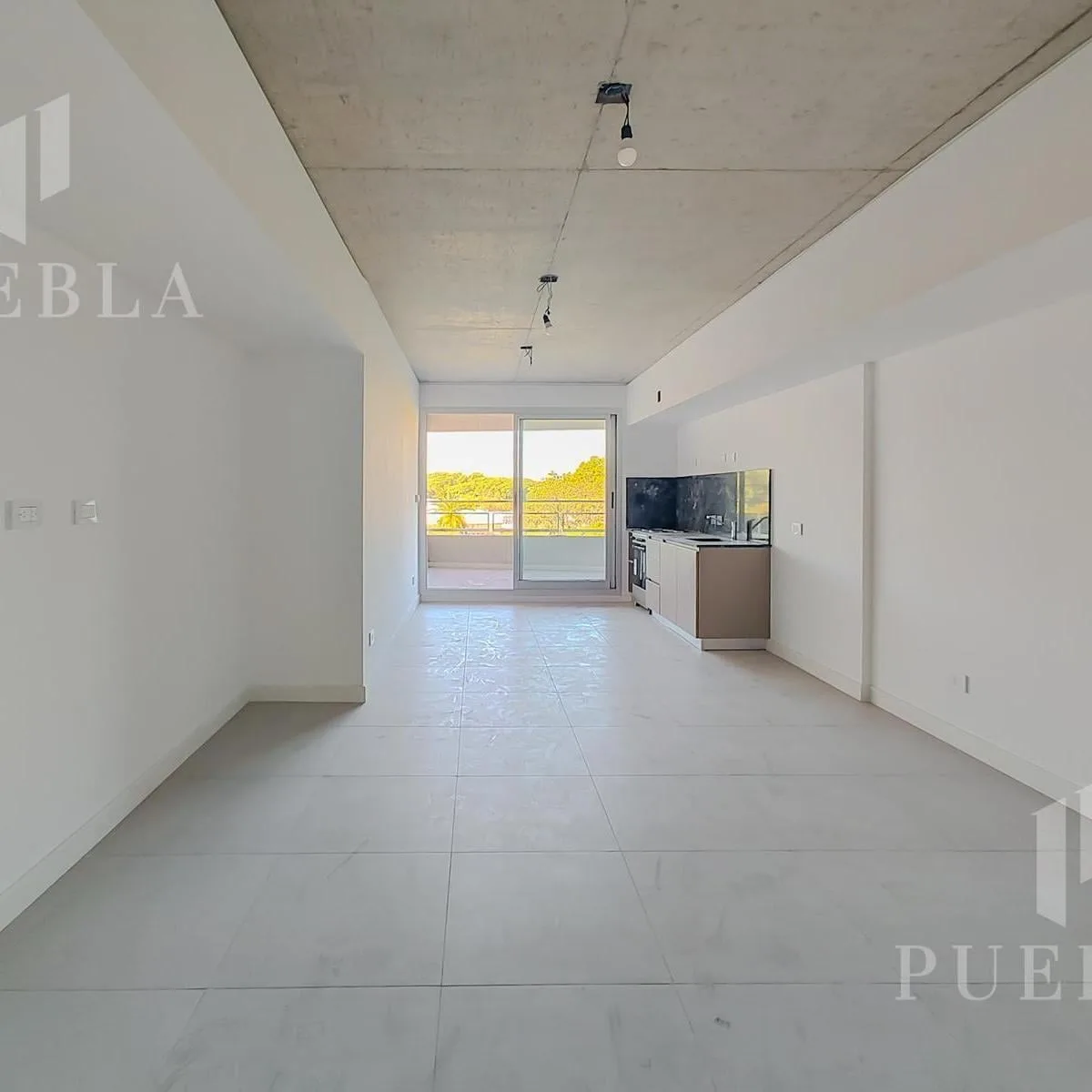 Monoambiente en Alquiler. Full Amenities