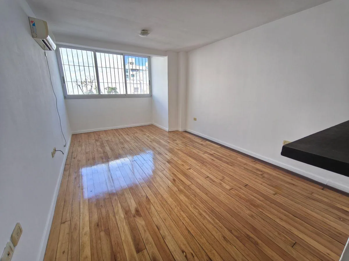 Apartamento de 1 quarto para alugar em La Plata