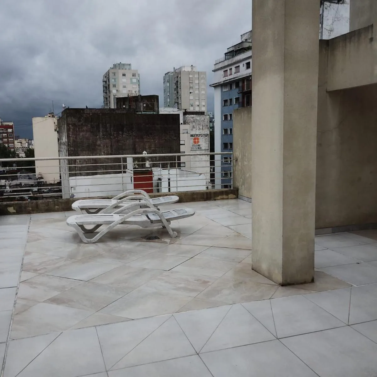 Alquiler Monoambiente con Amenities y Balcón