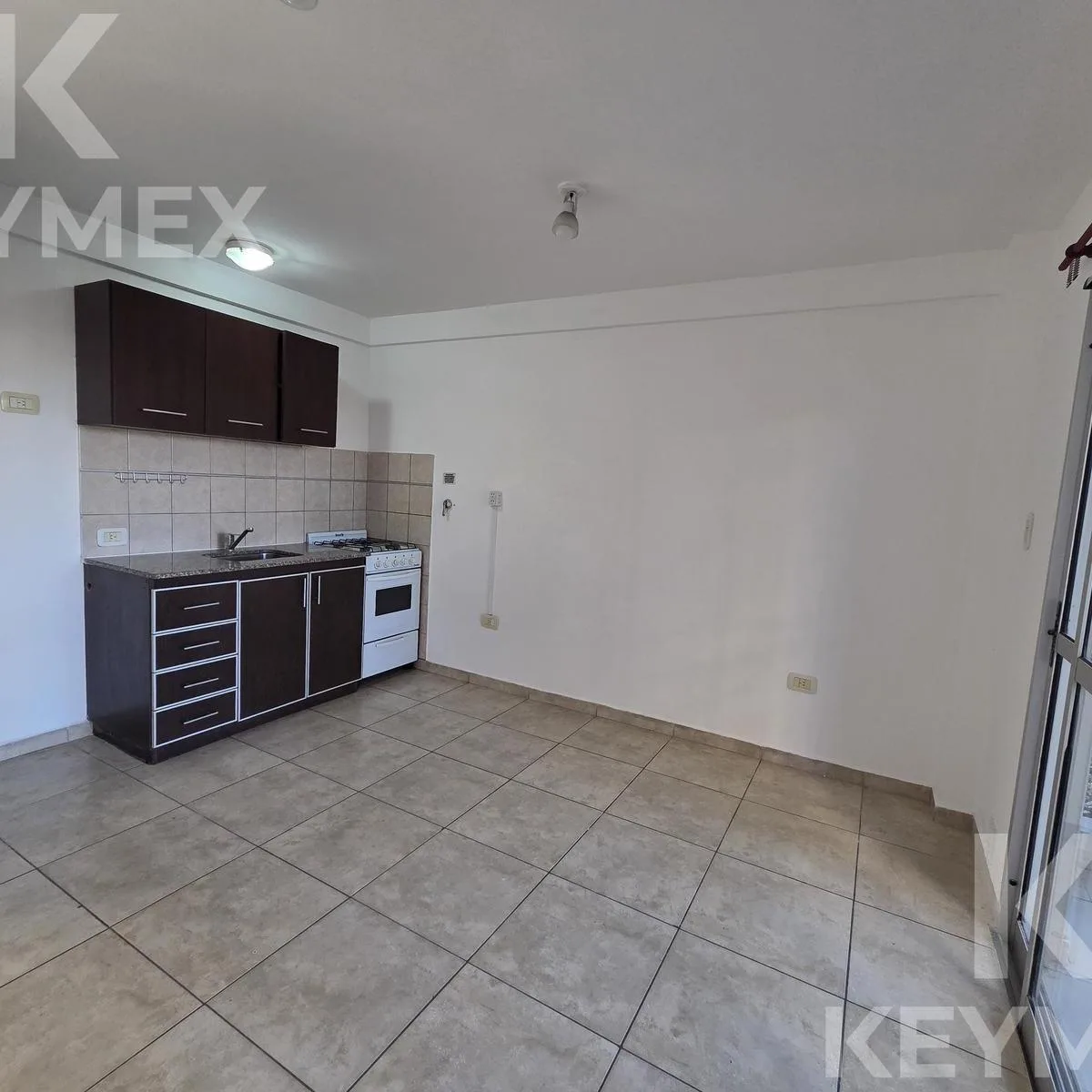 Alquiler Departamento 61 E 1 y 2 La Plata, 1 Dormitorio con Balcón