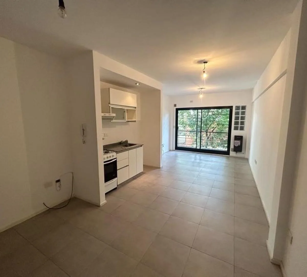 Квартира-студия в PH с балконом во Villa Urquiza