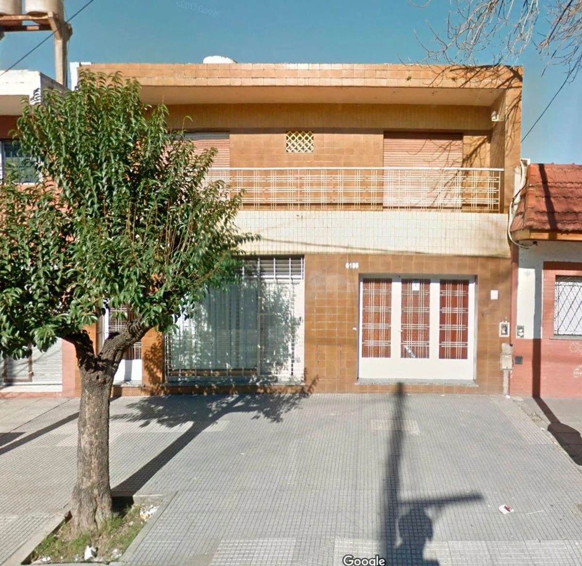 Casa Tipo PH Chilavert 6100 2 Plantas Uso Comercial
