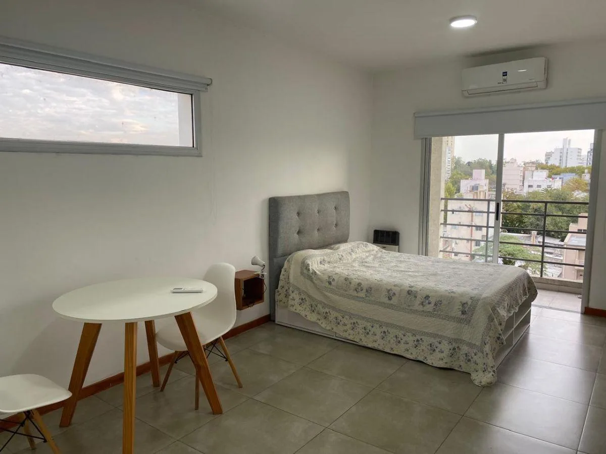 Departamento en Alquiler Sobre Calle 9 Entre 63 Y64