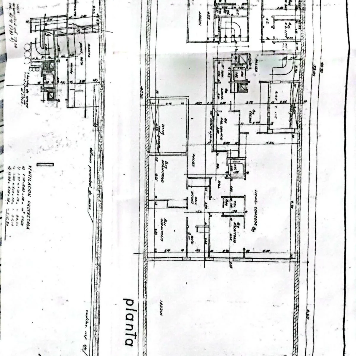 Departamento de 3 dormitorios con patio en Retiro