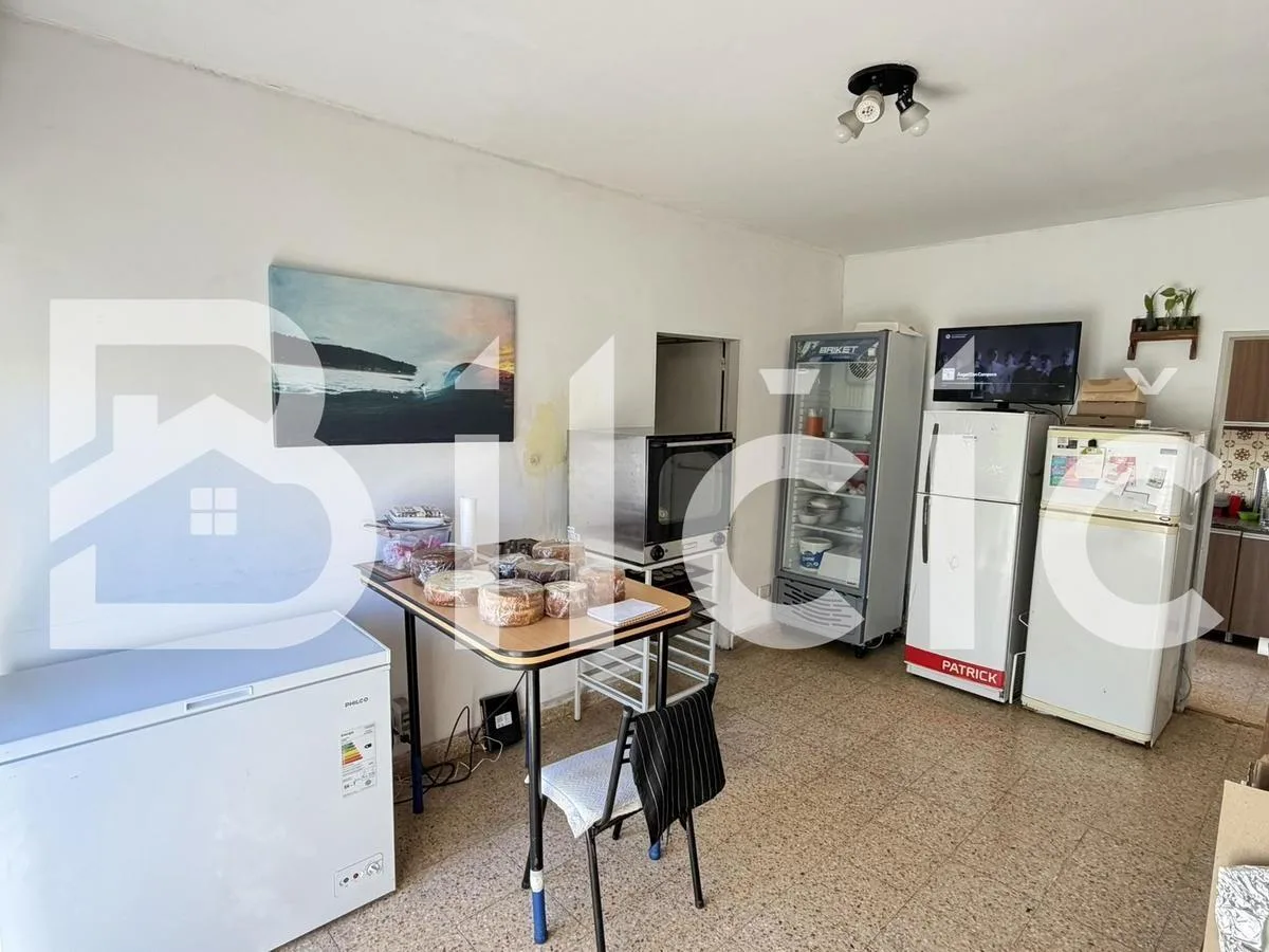 Departamento en Venta y Alquiler de 2 Amb en Lanús Oeste