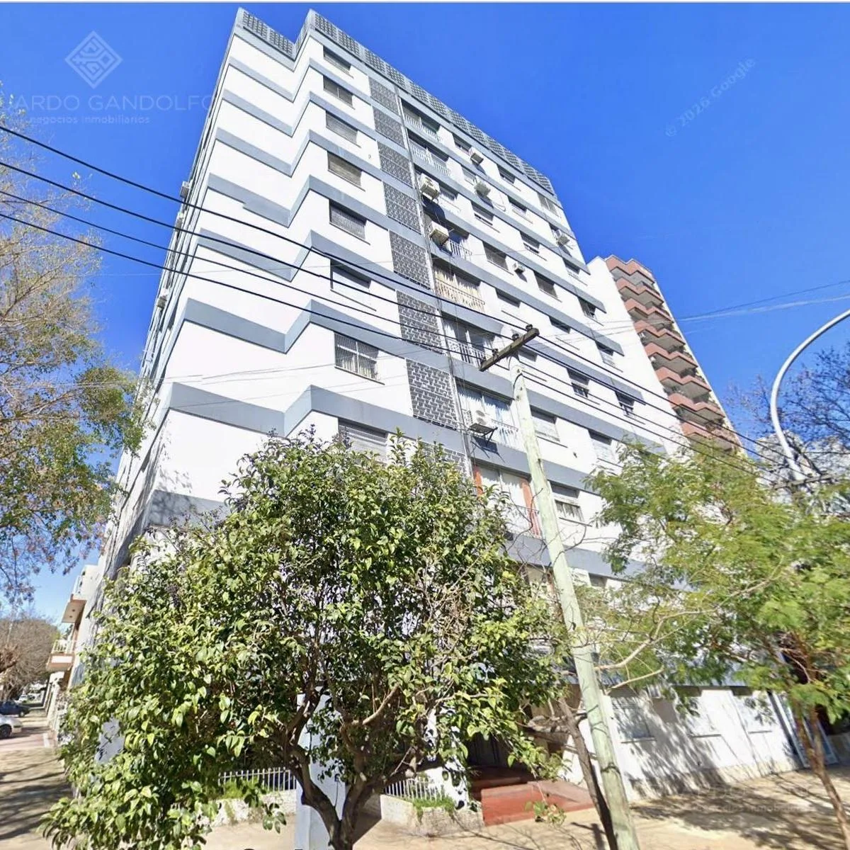 Excelente 3 Amb. en Escalada Centro!