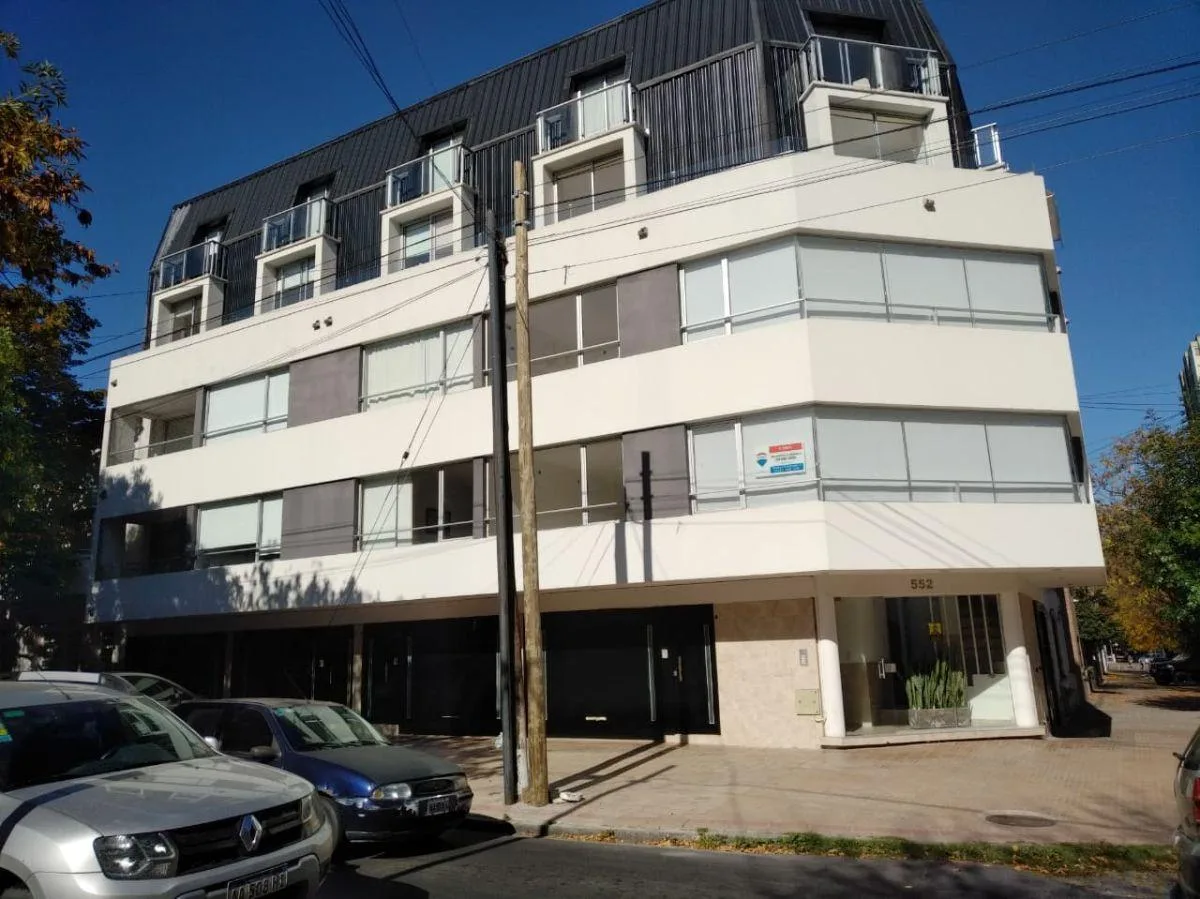 Alquiler! Hermoso Dpto Tipo Duplex de 1 Dormitorio con Gran Balcon, 39 Esquina 6