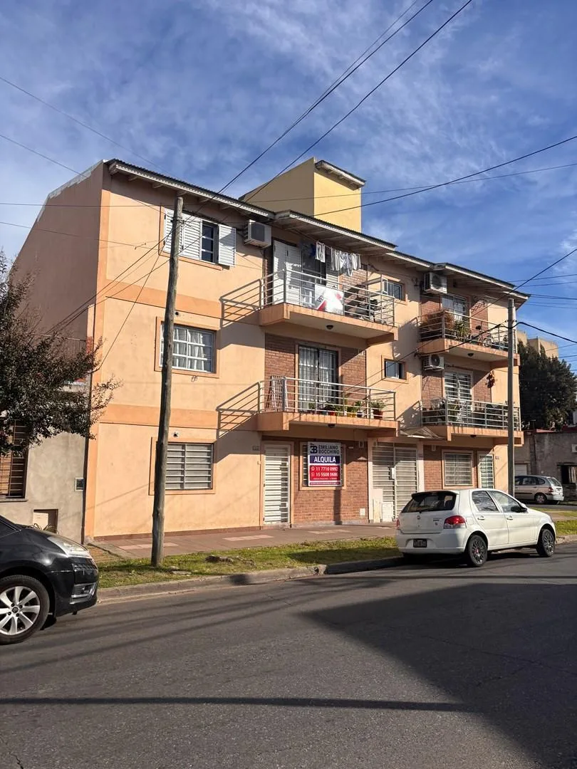 Ground-floor one-bedroom apartment in Caseros