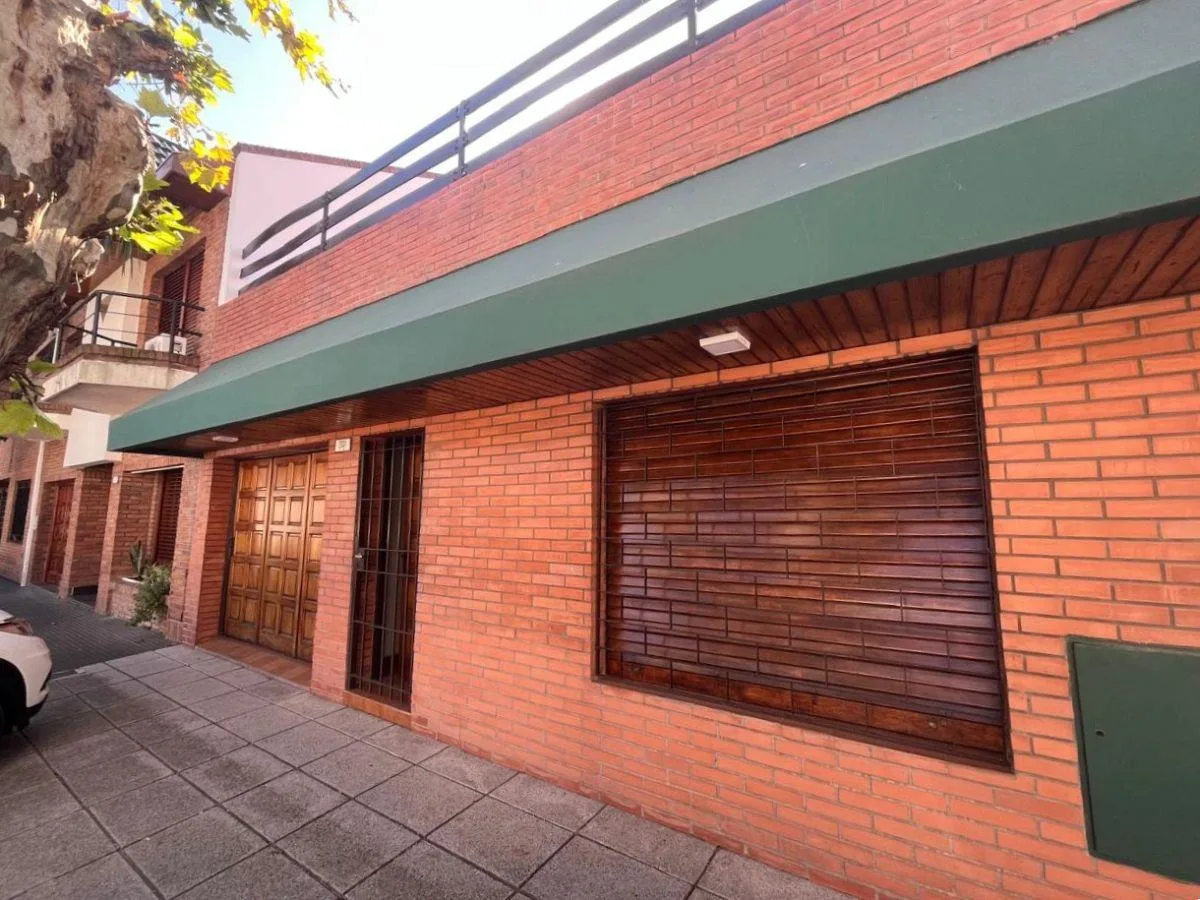 Three-bedroom house in General San Martín
