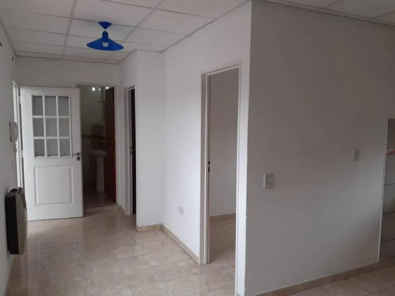 Lomas del Mirador - Alquiler - Departamento 2 1/2 Amb