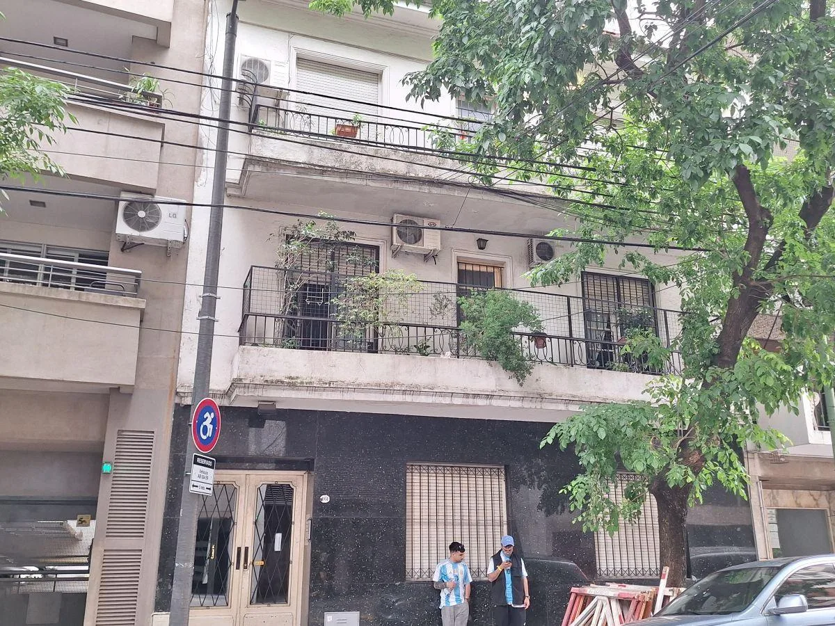 Departamento 3 Amb. Primer Piso Al Contra Frente