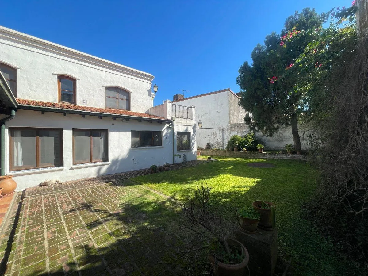 Casa 5 Ambientes en Venta y Alquiler– Centro de San Isidro