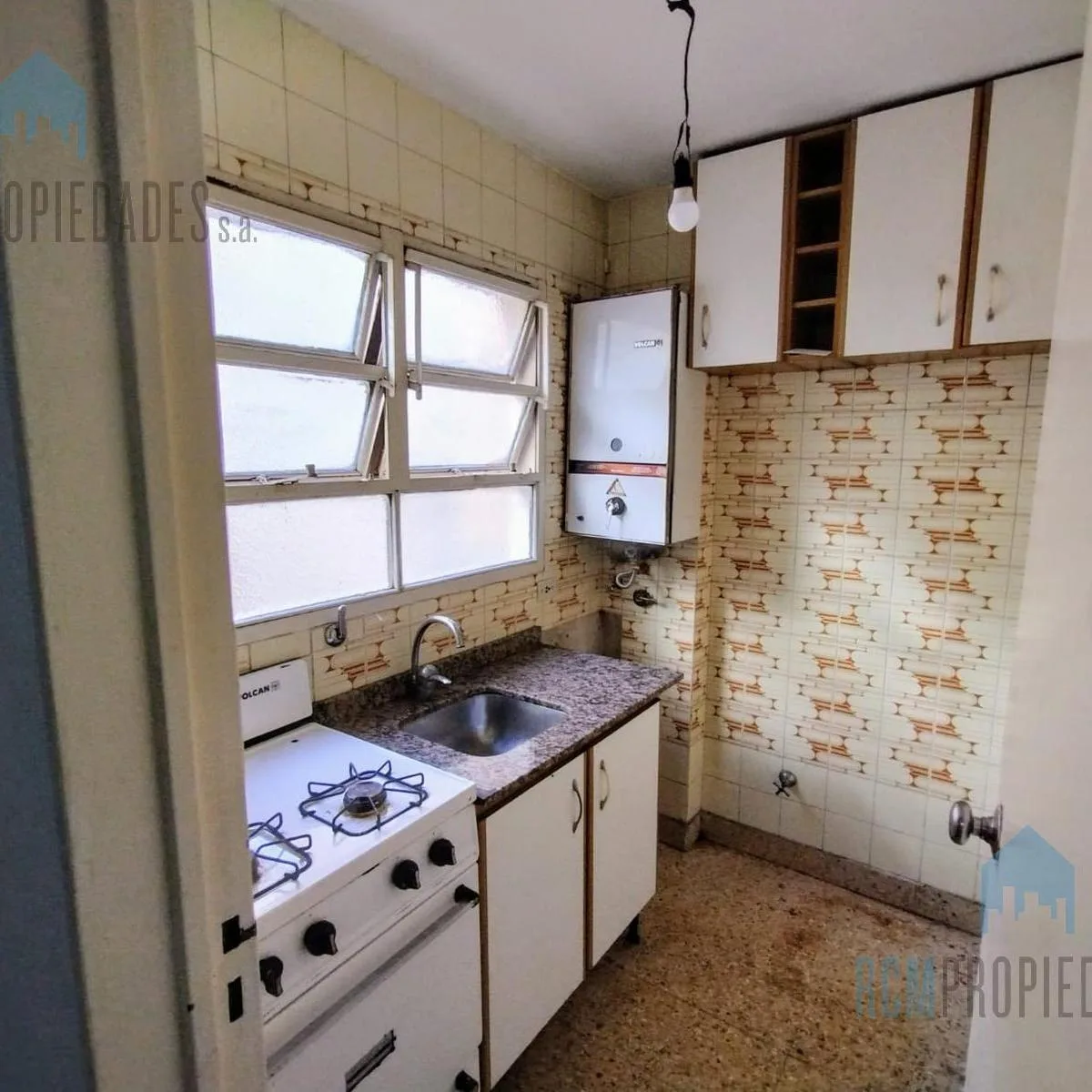 Kitnet em Caballito com cozinha separada