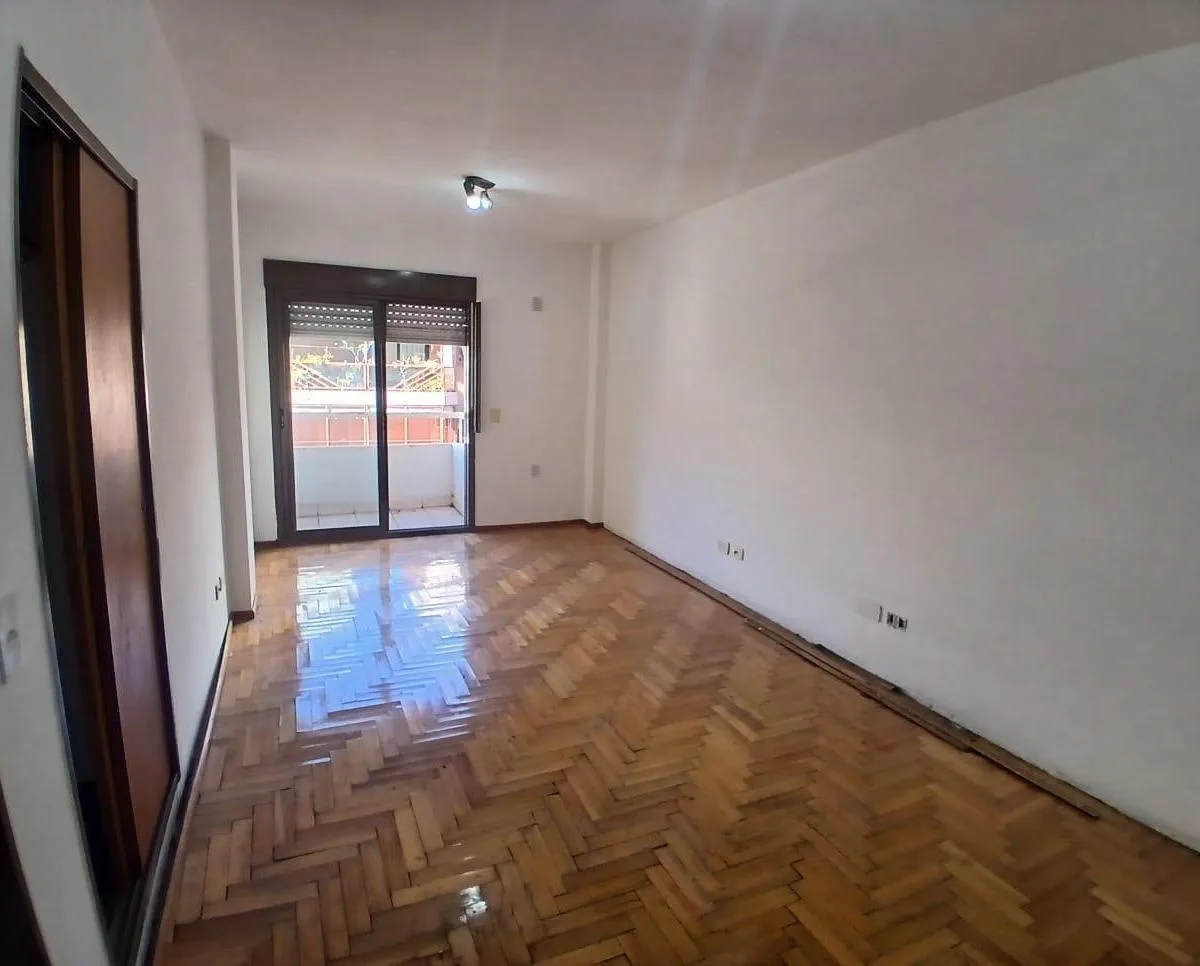 Disponible en Alquiler Monoambiente Apto Profesional C/balcón
