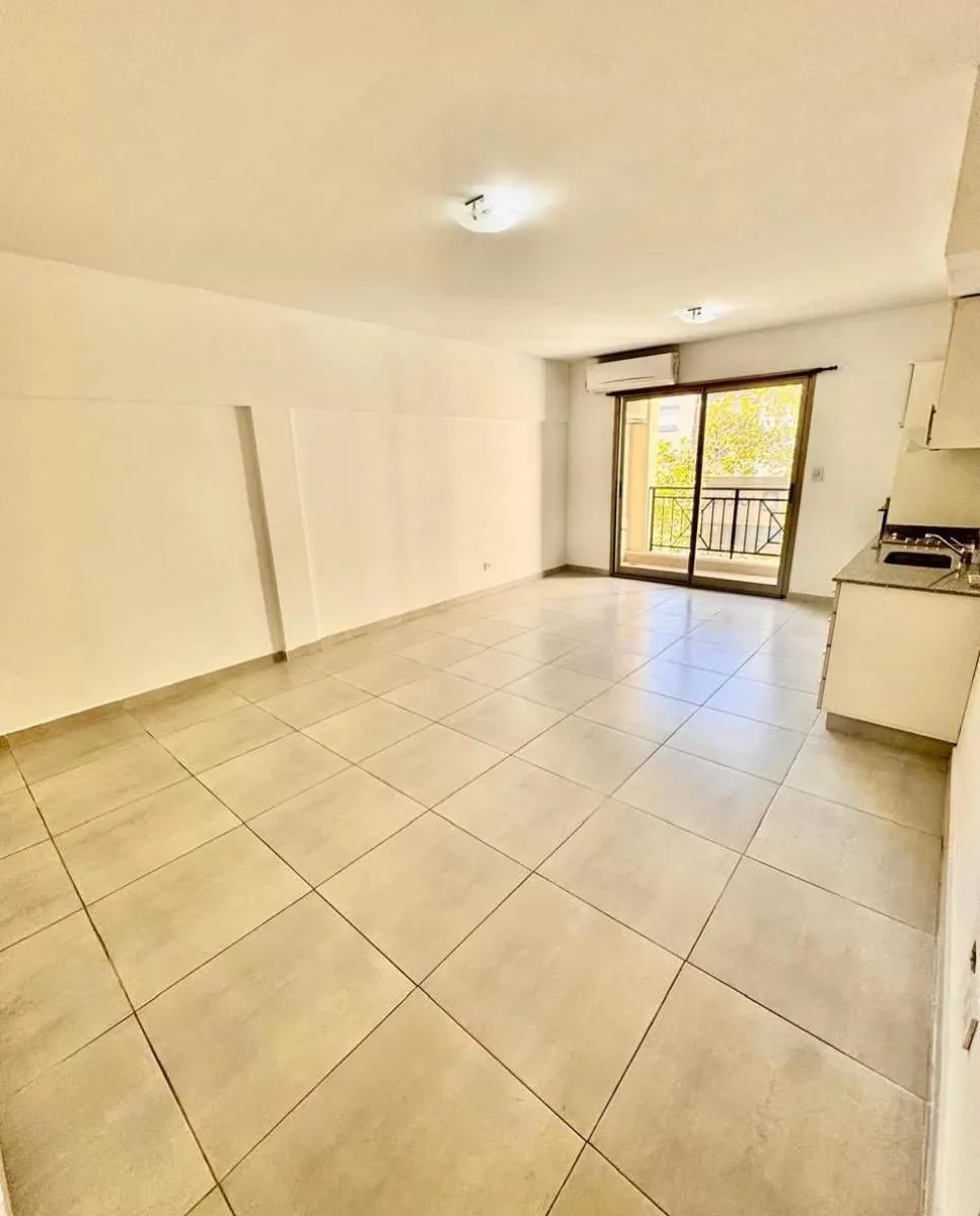 Depto Alquiler - 2 Amb con Balcón - Villa Ballester