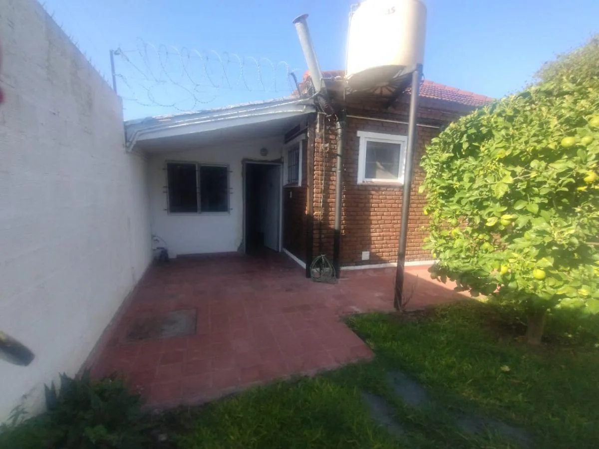 Casa Tipo PH al Fondo, Excelente Estado. Sin Expensas