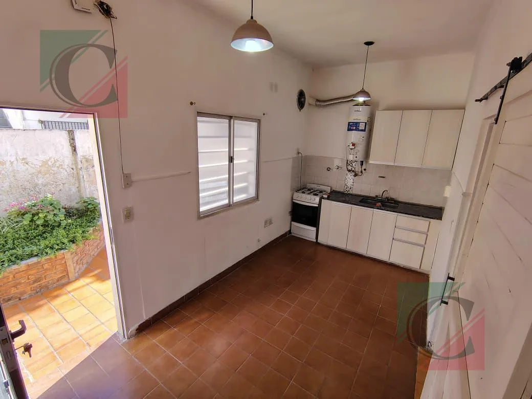 Alquiler PH 2 Ambientes Lanus Oeste