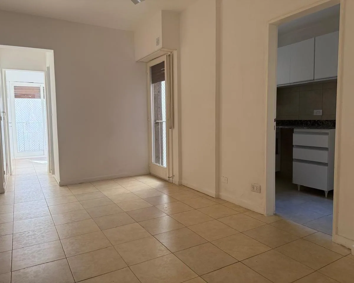 Two-room apartment with parking in Caballito