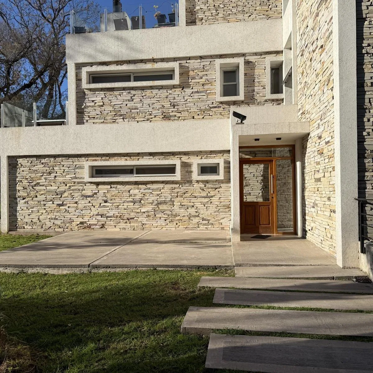 Two-room apartment with private terrace in Canning